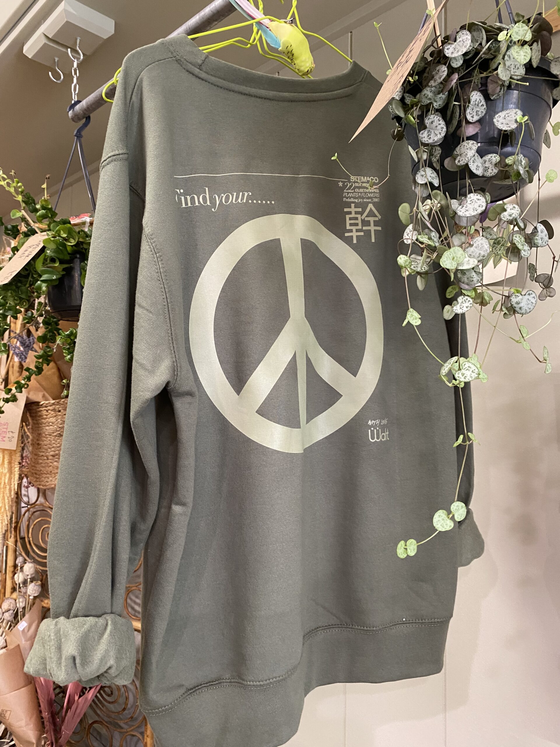 Green Unisex Peace hoodie Size Large - Image 2