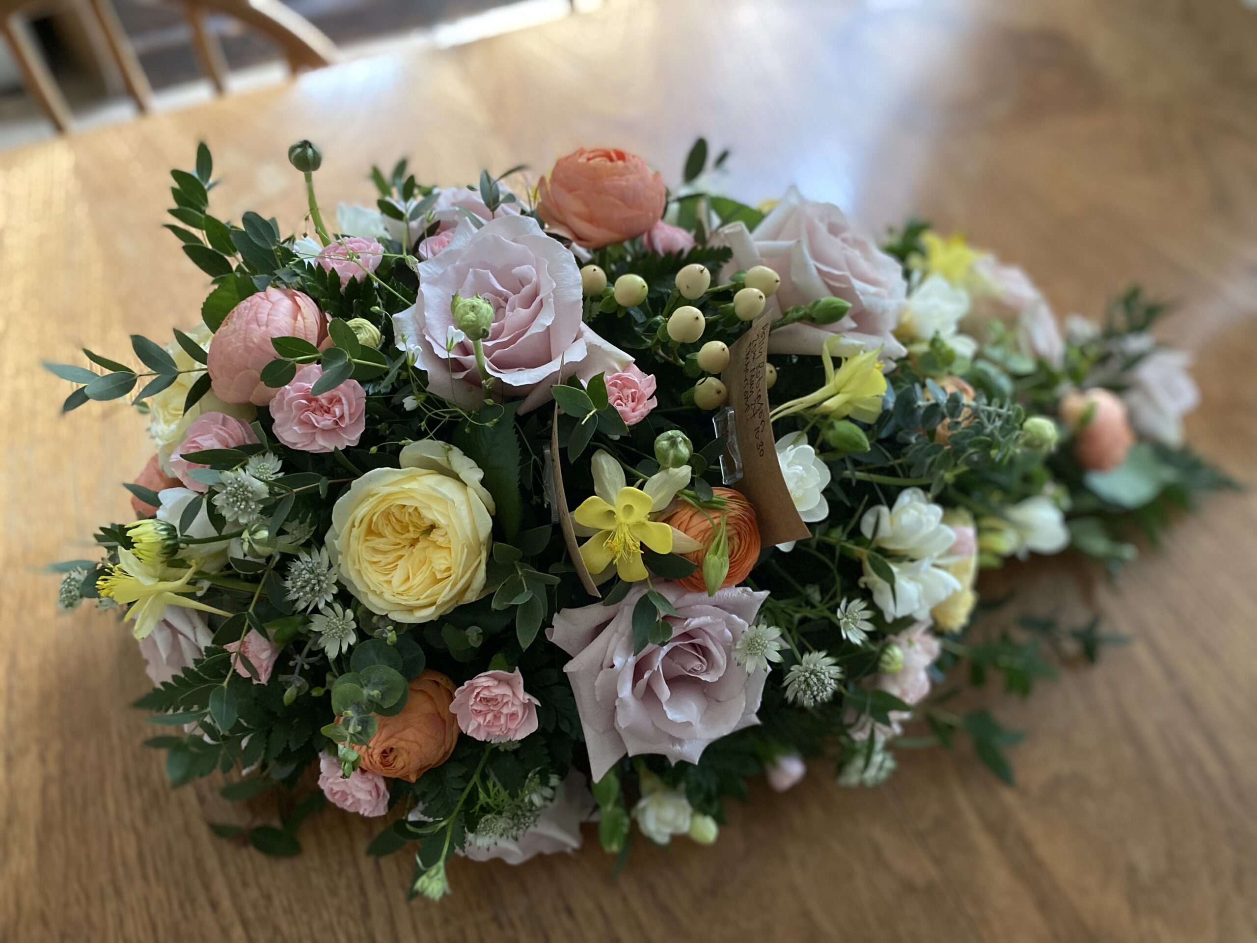 Teardrop funeral wreath tribute - Image 14